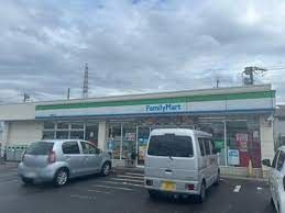 ファミリーマート 緑寅新田店の画像