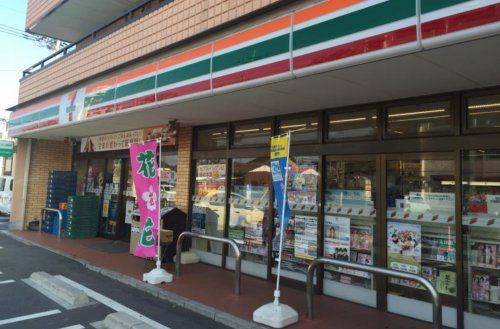 セブンイレブン 草加青柳中央店の画像