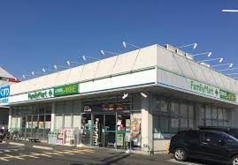 ファミリーマート ドラッグエース鶴ケ岡店の画像