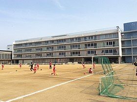 西宮市立南甲子園小学校の画像