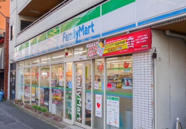 ファミリーマート 荒川東尾久店の画像