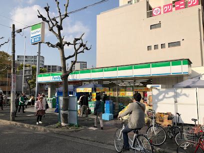 ファミリーマート 鶴舞店の画像