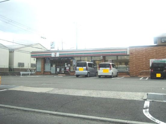 セブンイレブン 岸和田下池田町店の画像