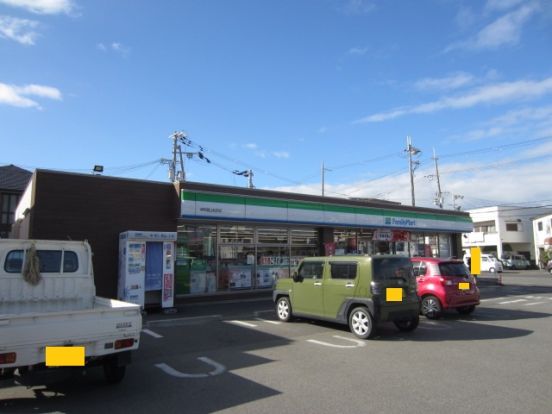 ファミリーマート 岸和田上松町店の画像