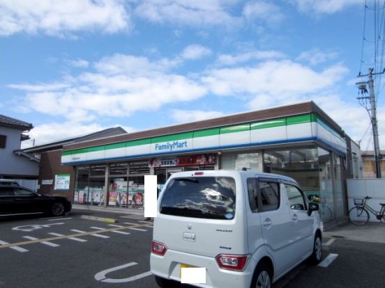 ファミリーマート JR東岸和田駅北店の画像