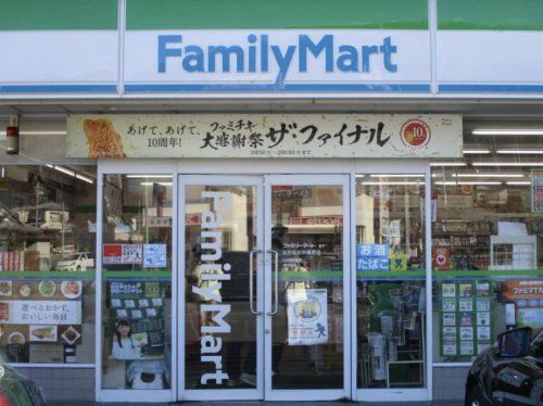 ファミリーマート寄居富田店の画像