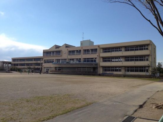 東松山市立新宿小学校の画像