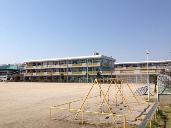 東松山市立市の川小学校の画像