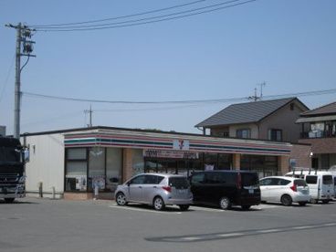 セブン-イレブン 福山下加茂店の画像
