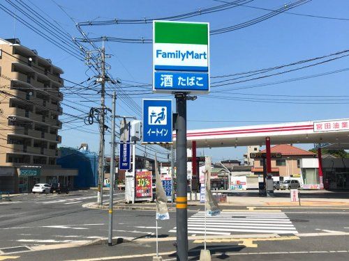 ファミリーマート 廿日市宮内店の画像