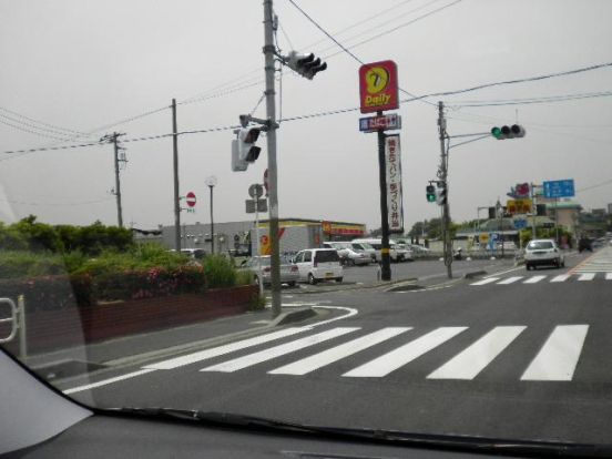 デイリ－ヤマザキ市川下貝塚店 の画像