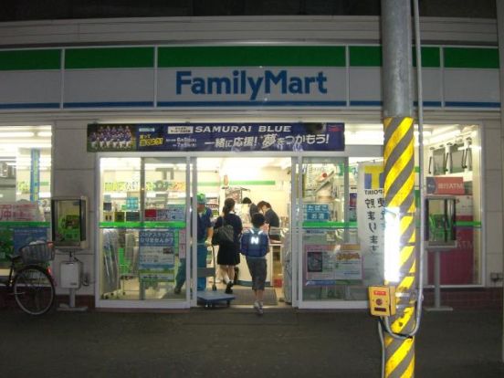 ファミリーマート　八幡三丁目店の画像