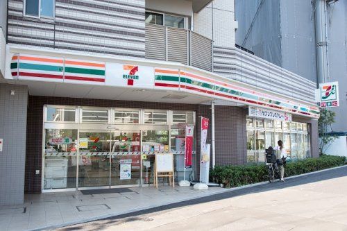 セブンイレブン 江東塩浜2丁目店の画像