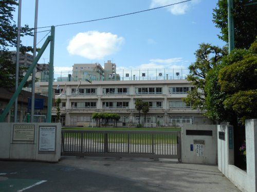 目黒区立下目黒小学校の画像