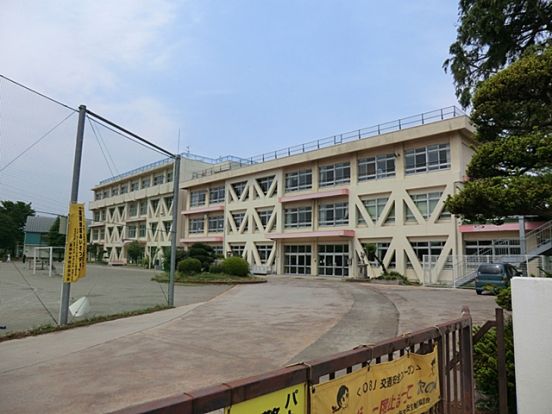 所沢市立　西富小学校の画像