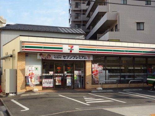 セブンイレブン 江東平野2丁目店の画像