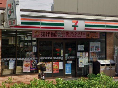 セブンイレブン 大阪三先1丁目店の画像