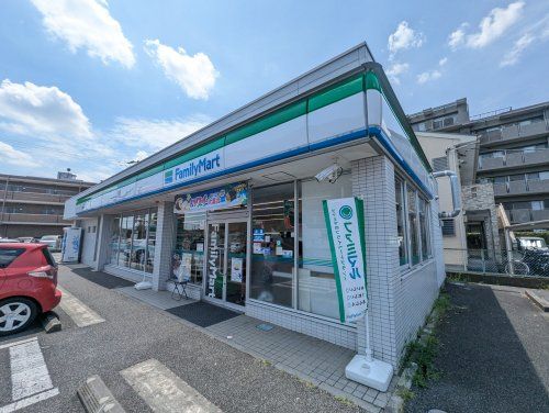 ファミリーマート 北秋津店の画像