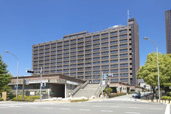 兵庫県庁の画像