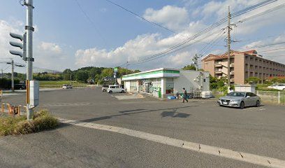 ファミリーマート 八本松原店の画像