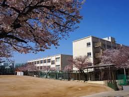 神戸市立歌敷山中学校の画像