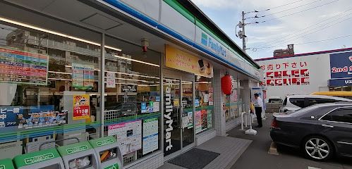 ファミリーマート 福岡高宮通り店の画像