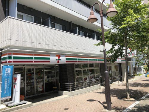 セブンイレブン 新宿上落合3丁目山手通り店の画像