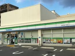 ファミリーマート 東保木間二丁目店の画像