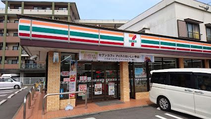 セブン-イレブン 博多諸岡店の画像