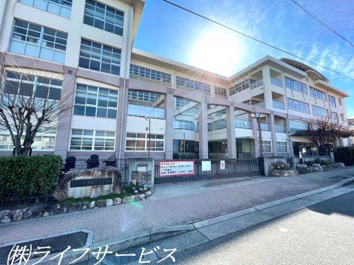 宝塚市立宝塚第一小学校の画像