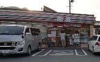 セブン-イレブン 福岡早良２丁目店の画像