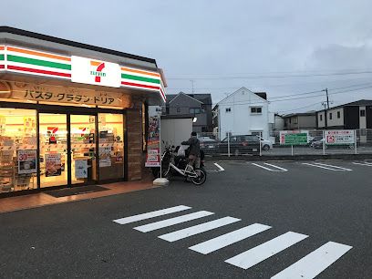 セブン-イレブン 福岡愛宕１丁目店の画像