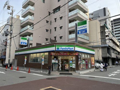 ファミリーマート 日本橋二丁目店の画像