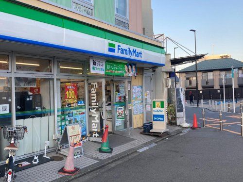 ファミリーマート 片瀬江ノ島駅前店の画像