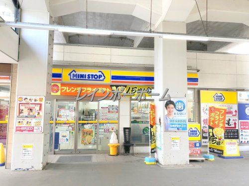 ミニストップ 新船橋駅店の画像