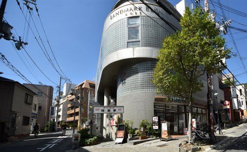 セブン-イレブン 神戸ハンター坂店の画像