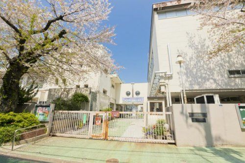 渋谷区立鳩森小学校の画像