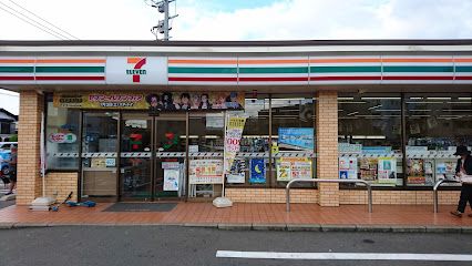 セブン-イレブン 福岡宮竹小前店の画像
