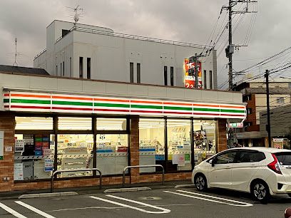 セブン-イレブン 福岡飯倉６丁目店の画像