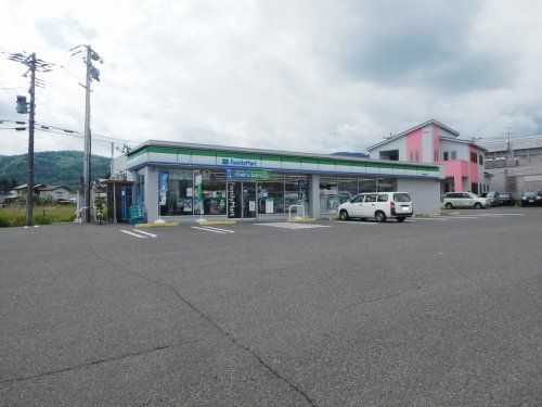 ファミリーマート 福島桑折町店の画像