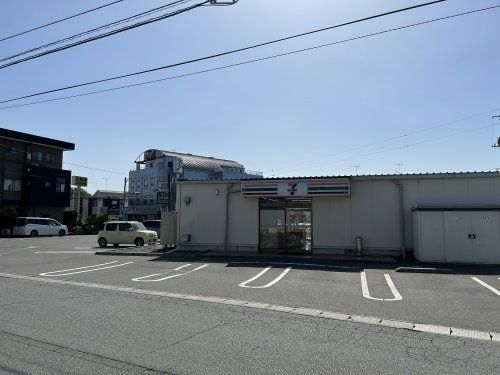 セブンイレブン 館林美園町店の画像