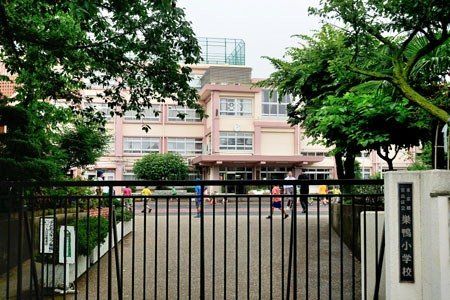 豊島区立巣鴨小学校の画像