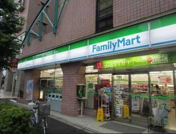 ファミリーマート 神田佐久間町店の画像