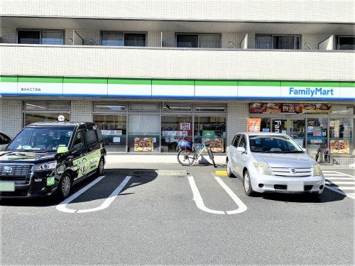 ファミリーマート 東大井三丁目店の画像