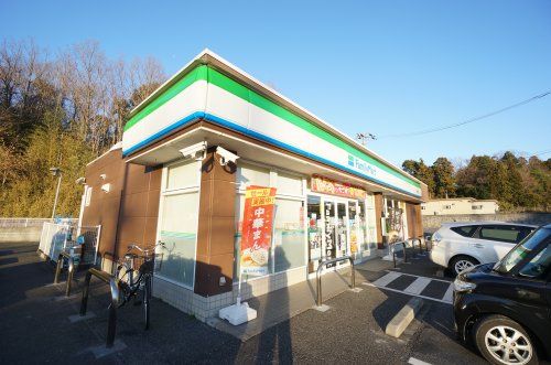 ファミリーマート 千葉茂呂町店の画像