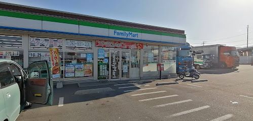 ファミリーマート 須恵植木バイパス店の画像