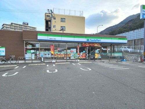 ファミリーマート 小倉赤坂一丁目店の画像