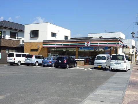 セブンイレブン 福島梁川右城町店の画像