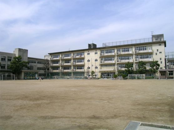 池田市立 北豊島小学校の画像