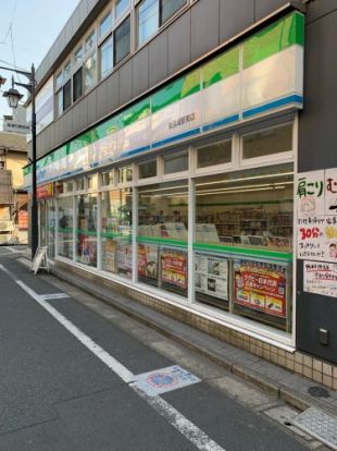 ファミリーマート トモニー東長崎駅店の画像